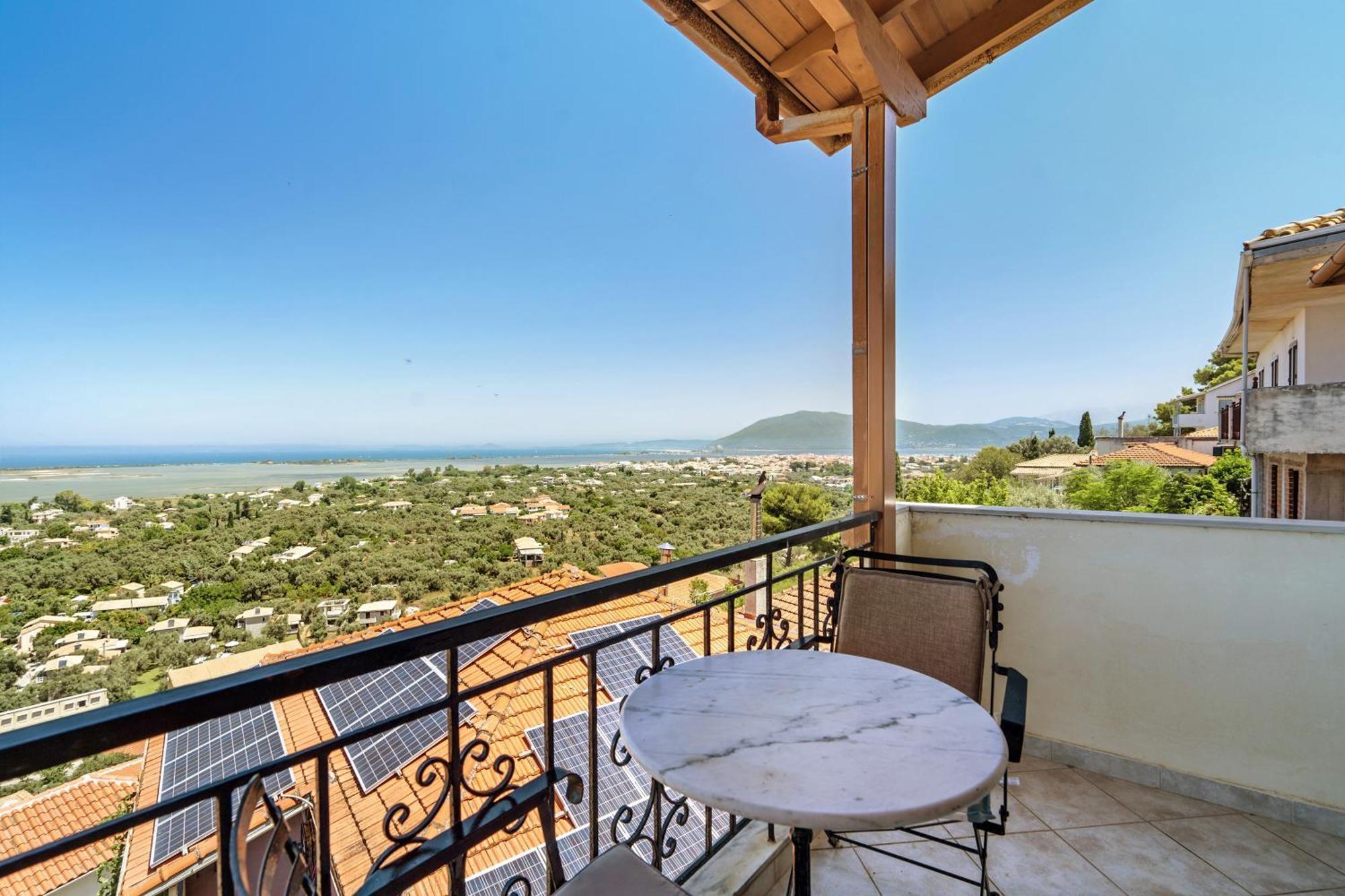 Lefkothea Apartment 2 Frinion Bagian luar foto