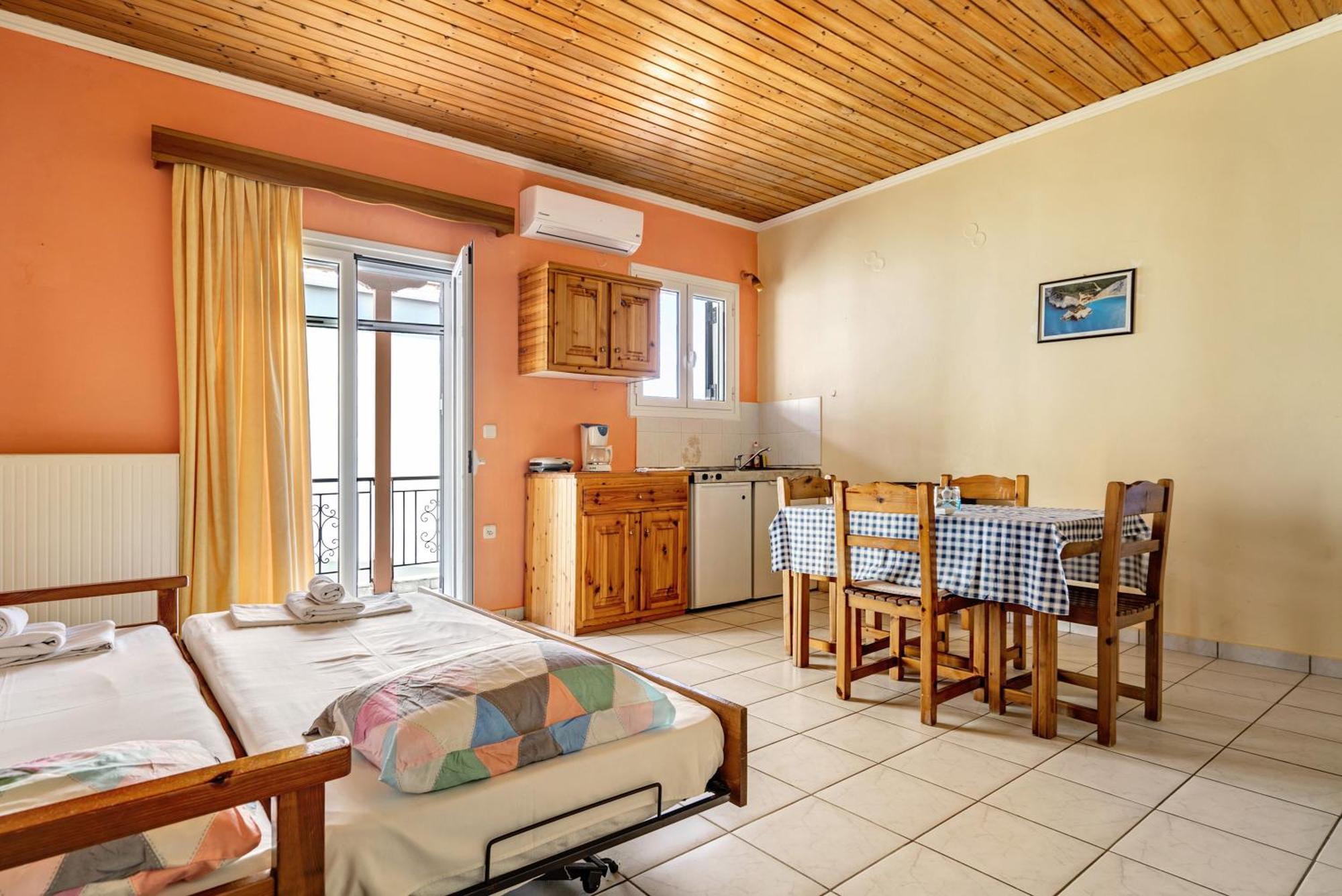 Lefkothea Apartment 2 Frinion Bagian luar foto