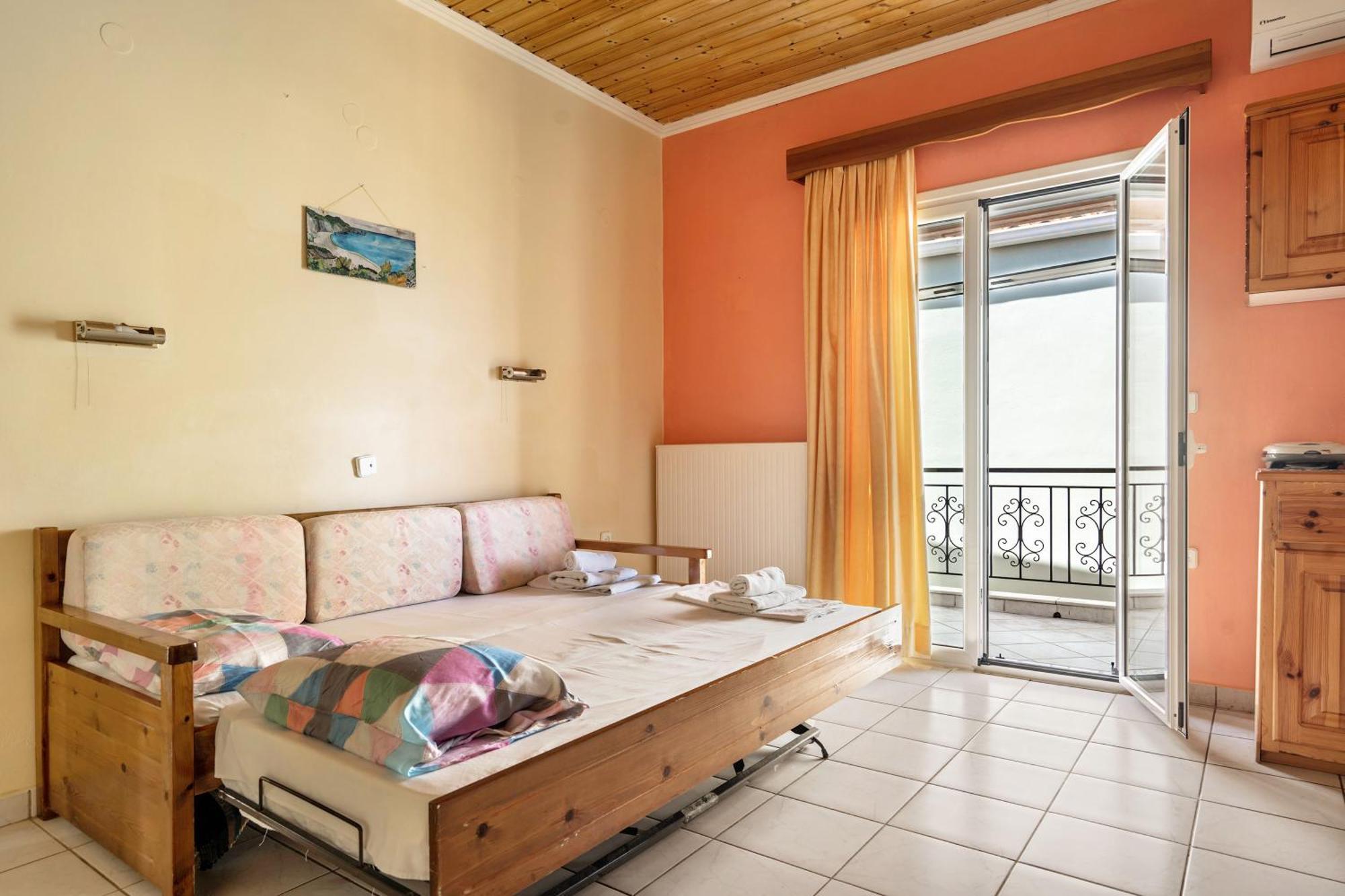 Lefkothea Apartment 2 Frinion Bagian luar foto